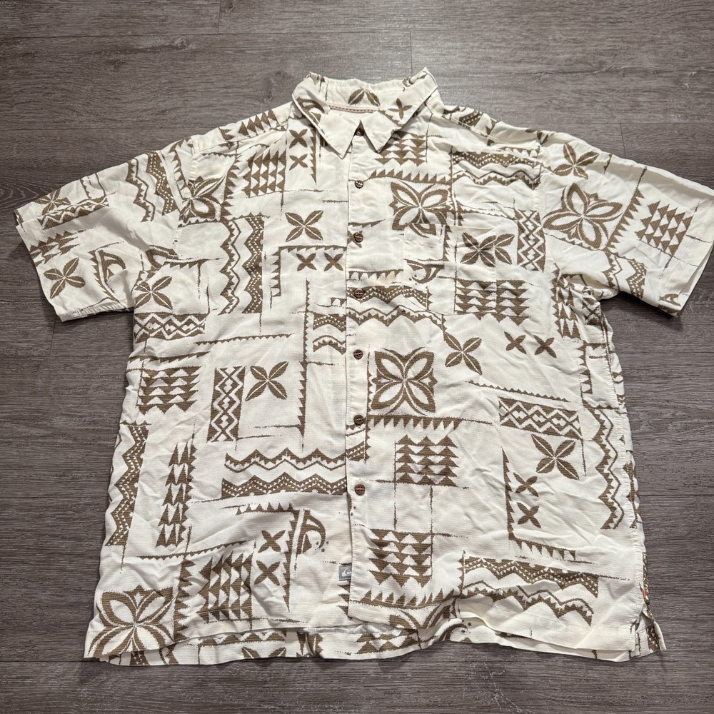 Quiksilver Shirt Men XXL White Tribal Allover Print Rayon Blend Summer Vacation